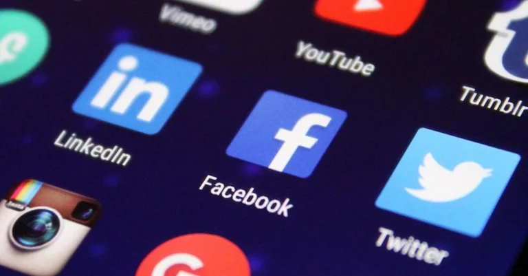 Vorschaubild: Facebook-App integriert VPN-Dienst, um Nutzeraktivität zu überwachen