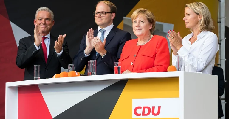 Vorschaubild: AfD-Kooperationsverbot: Sind CDU/CSU überhaupt noch konservative Parteien?