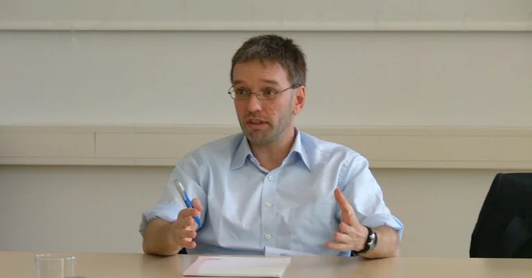 Vorschaubild: Knalleffekt in BVT-Affäre: Kickl suspendiert Geheimdienstchef Gridling