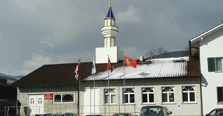 Vorschaubild: Anschläge auf Moscheen: Angebliches Bekennervideo aufgetaucht