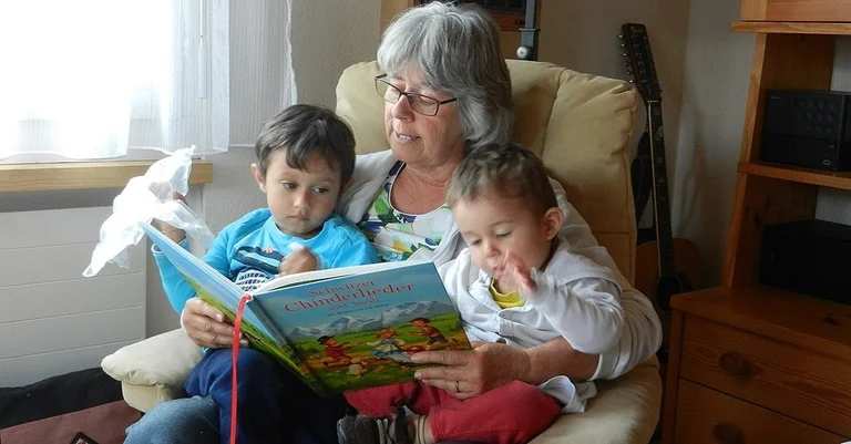 Vorschaubild: 1. Österreichischer Vorlesetag: Eltern lesen in Wiener Kindergärten