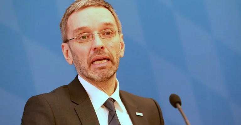 Vorschaubild: „Neue Ära“: Kickl und Gridling stellen BVT-Reformpläne vor