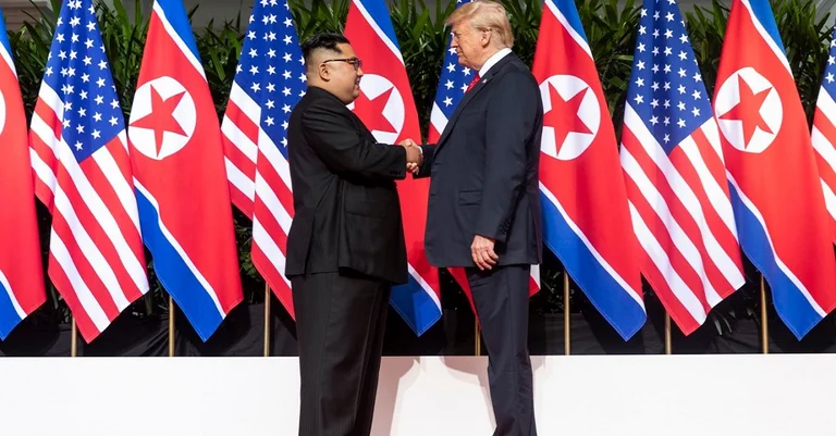 Vorschaubild: Trump-Kim-Gipfel: Atomare Abrüstung gegen Einstellung der US-Militärmanöver