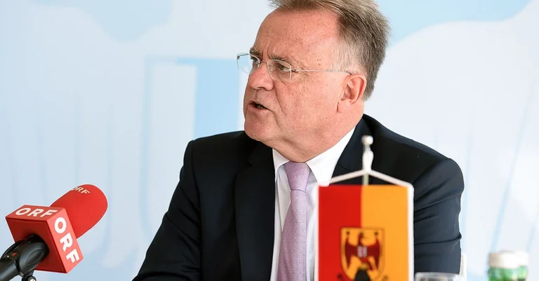 Vorschaubild: SPÖ-Niessl fordert Regierung zu mehr Anstrengung in Migrationsfrage auf