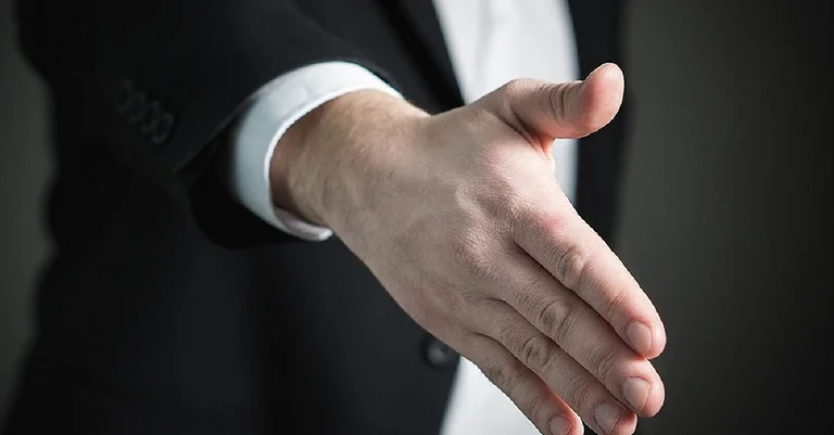 Vorschaubild: Urteil in Schweden: Muslimin durfte Handschlag verweigern