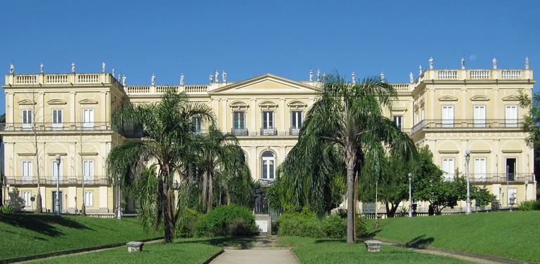 Vorschaubild: Großbrand im Nationalmuseum: Das kulturelle Gedächtnis Brasiliens ist zerstört