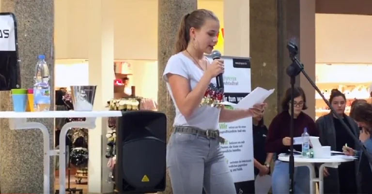 Vorschaubild: Poetry Slam: Dieses Gedicht sorgte in Speyer für Furore und Diskussionen