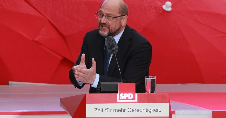 Vorschaubild: Schulz-Eklat im Bundestag: Gauland soll auf „Misthaufen der Geschichte“