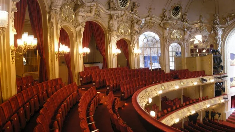 Vorschaubild: „Die Vielen“: Kulturinstitutionen wollen Rechte ausschließen