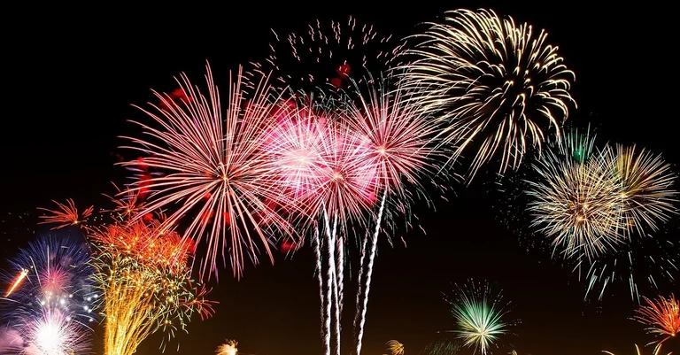 Vorschaubild: „Guten Rutsch“ und Feuerwerk: Woher kommen die Silvesterbräuche?