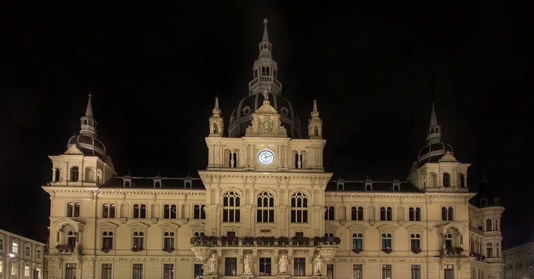 Vorschaubild: Grazer Akademikerball: Polizei ordnet Platzverbot an