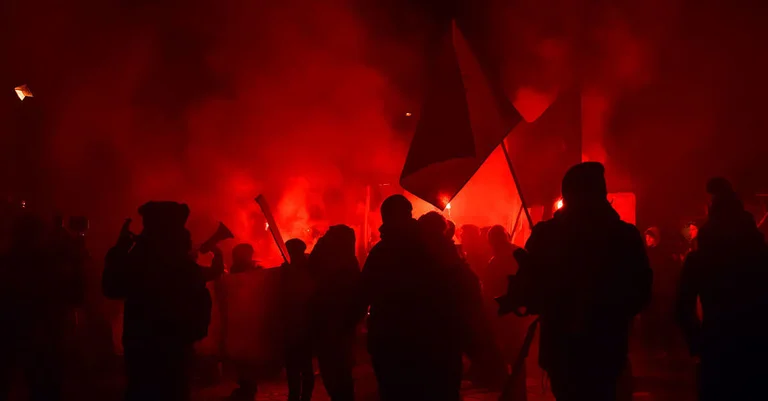 Vorschaubild: Wiener Akademikerball: Eine Chronik linksextremer Gewalt