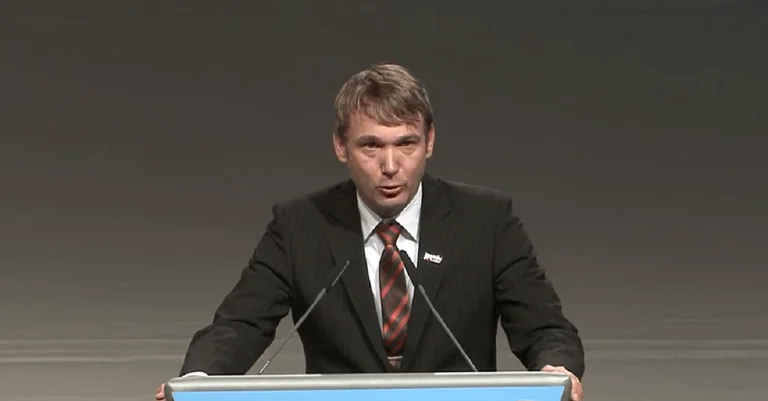 Vorschaubild: Nach AfD-Austritt: Poggenburg gründet neue patriotische Partei
