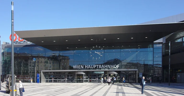 Vorschaubild: Bluttat in Hauptbahnhof: Brutaler Frauenmord erschüttert Wien