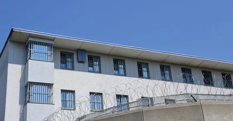 Vorschaubild: Vereinbarung für mehr Rückführungen ausländischer Insassen