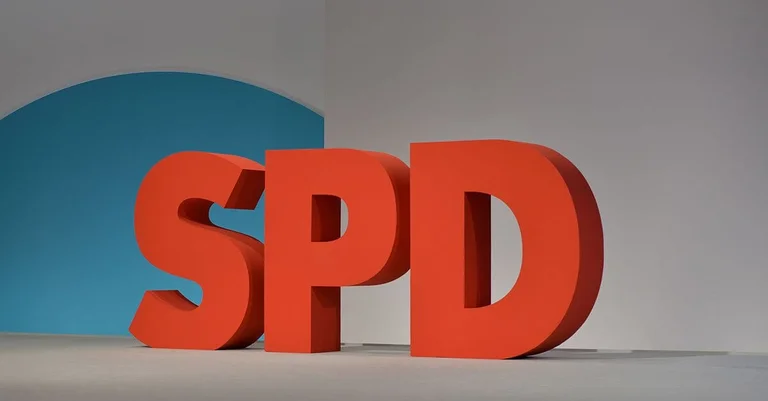 Vorschaubild: Berliner CDU wirft SPD-Fraktion Untreue vor