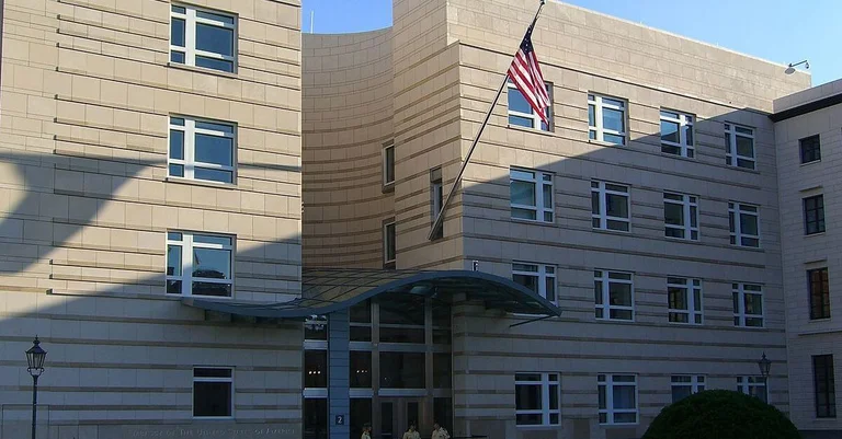 Vorschaubild: Wegen Kritik an Haushaltsplan: FDP-Kubicki fordert Grenell-Ausweisung