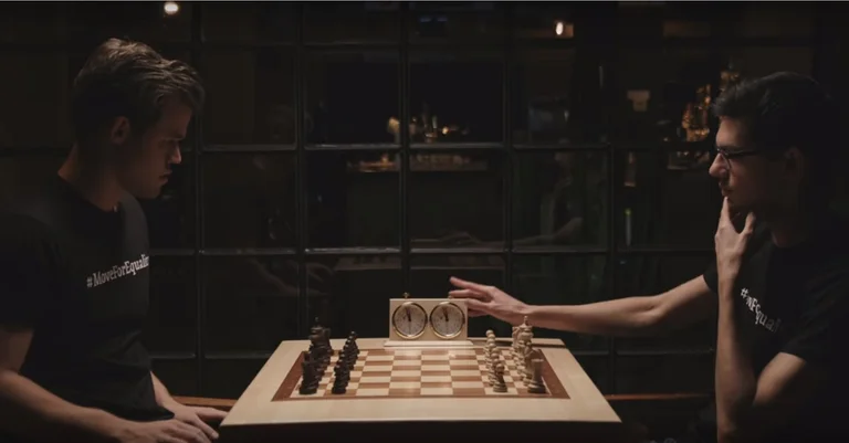 Vorschaubild: Weil Weiß beginnt: Schach-Stars drehen Video gegen Rassismus