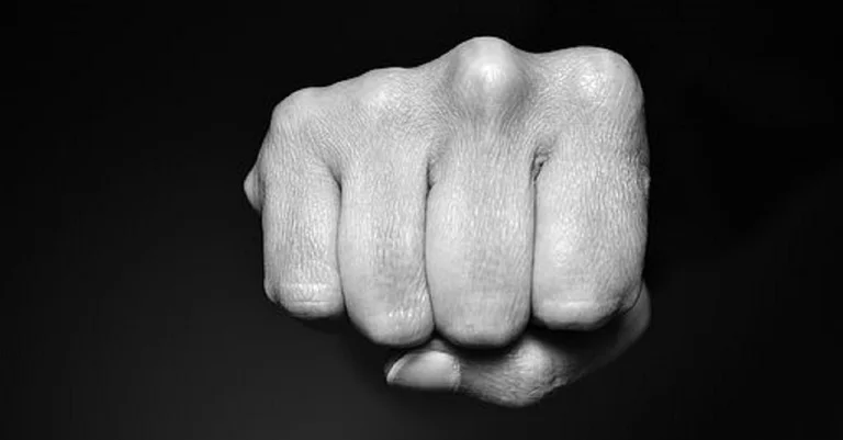 Vorschaubild: Würzburg: Unbekannte attackierten katholischen Verbindungsstudenten