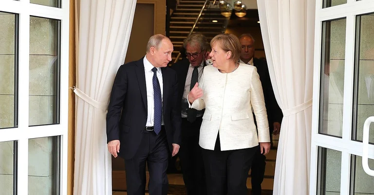 Vorschaubild: Putin kritisiert Merkels Migrationspolitik als „Kardinalfehler“