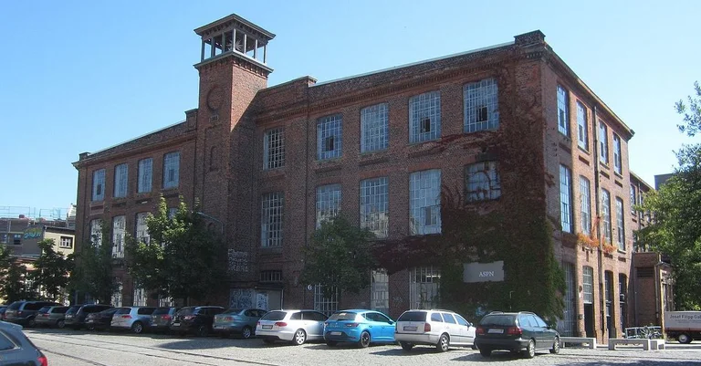 Vorschaubild: Ausstellung wegen Anfeindungen gegen AfD-nahen Künstler abgesagt