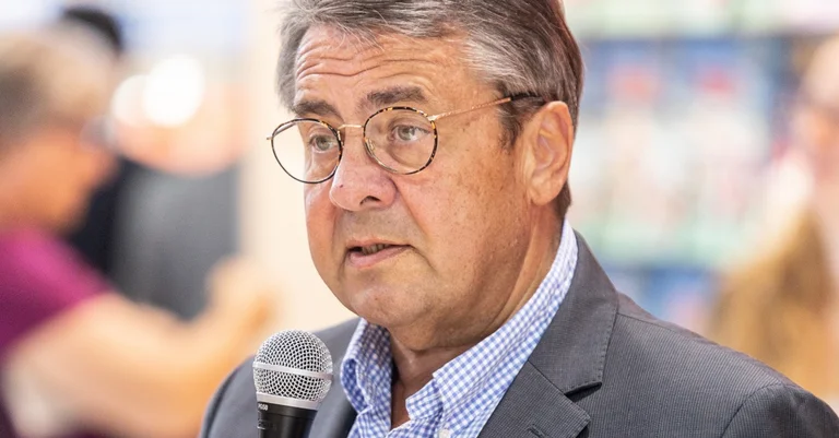 Vorschaubild: Nach Wahlsieg in Dänemark: Gabriel will Kehrtwende bei SPD-Asylkurs