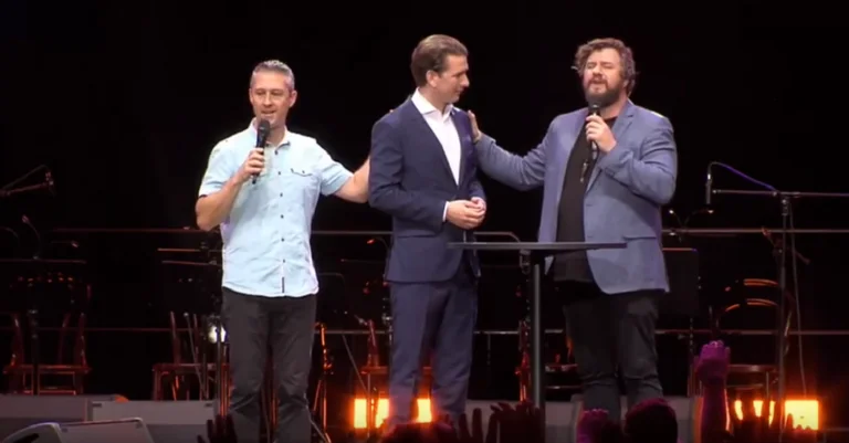 Vorschaubild: „Awakening Europe“: Kritik an „Segensgebet“ für Sebastian Kurz