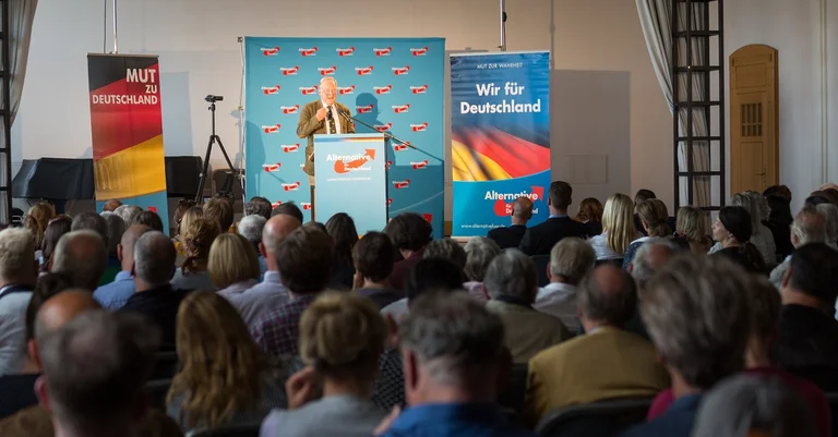 Vorschaubild: Aktuelle Umfrage: AfD ist stärkste Kraft im Osten