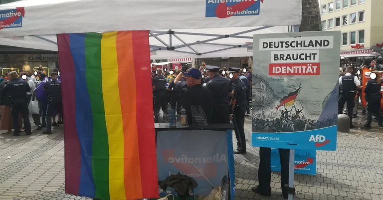 Vorschaubild: Nürnberg: Linksextreme überfallen AfD-Stand und verletzen Parteimitglied