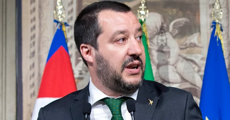 Vorschaubild: Salvini kämpferisch: „Bin stolz, Italien verteidigt zu haben!“
