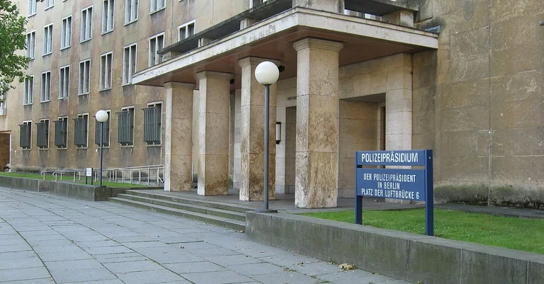 Vorschaubild: Berlin: Polizeiführung soll geschlechtsneutrale Bezeichnung bekommen