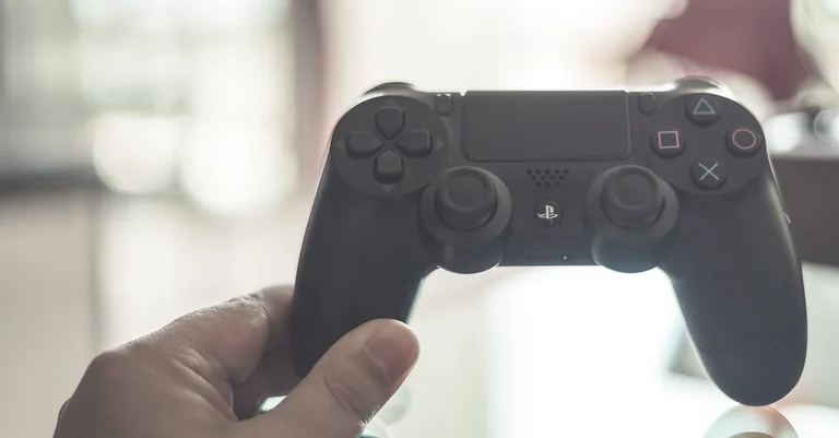 Vorschaubild: Seehofer (CSU) will „Gamerszene“ beobachten – und erntet Spott dafür