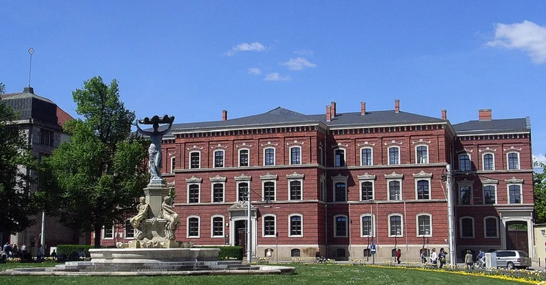 Vorschaubild: Bürgernetzwerk „Ein Prozent“ scheitert mit Eilantrag gegen Facebook