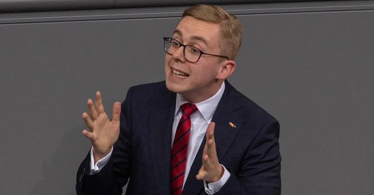 Vorschaubild: Wirbel um Amthor-Aussagen über muslimischen Antisemitismus