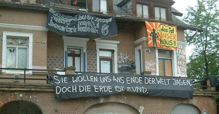 Vorschaubild: Dresden: Linksextremisten besetzten drei Häuser