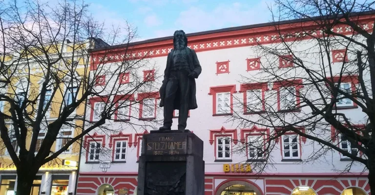 Vorschaubild: Statt "Hoamatgsang": IG Autoren fordert neue OÖ-Landeshymne