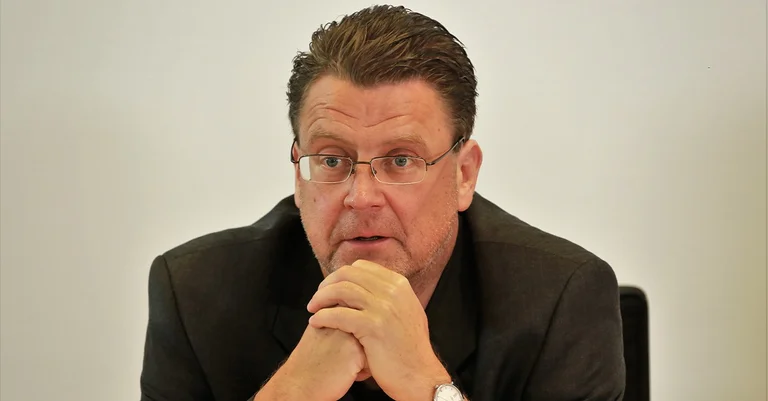 Vorschaubild: Causa Kalbitz: „Ein Grabenkampf nutzt nur dem Gegner“