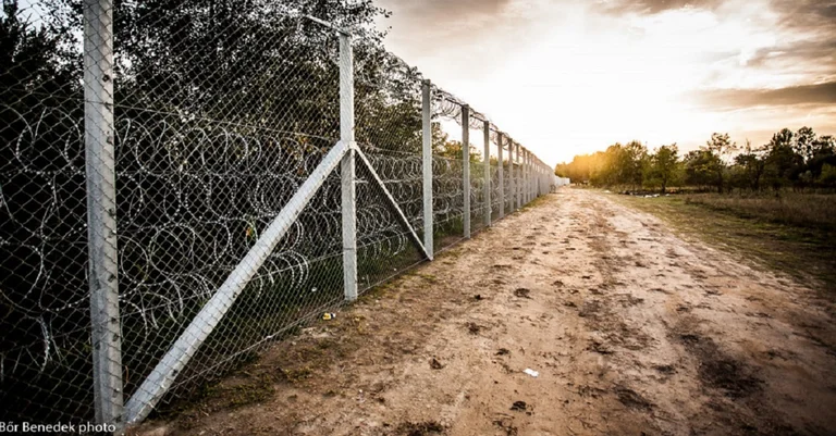 Vorschaubild: Ungarn löst Transitzonen auf – Asylanträge nur mehr im Ausland möglich
