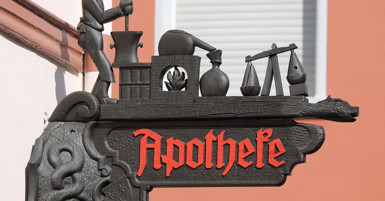 Vorschaubild: Nach 670 Jahren: Wiener Mohren-Apotheke will Namen ändern