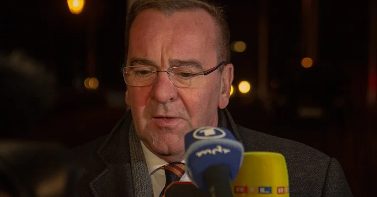 Vorschaubild: Niedersachsen: Verfassungsschutz soll künftig Polizei-Anwärter überprüfen