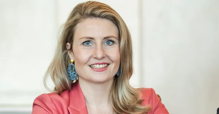 Vorschaubild: Raab gegen Anerkennung von Migranten als Volksgruppen