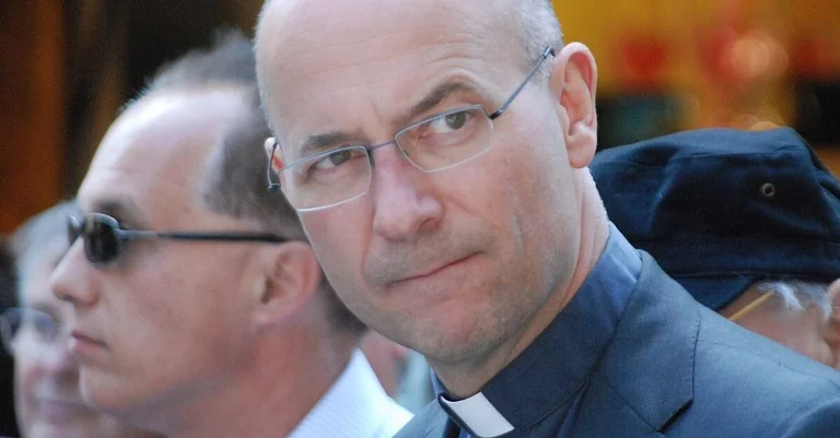 Vorschaubild: Bischof und Dompfarrer fordern Aufnahme von Migranten aus Lesbos