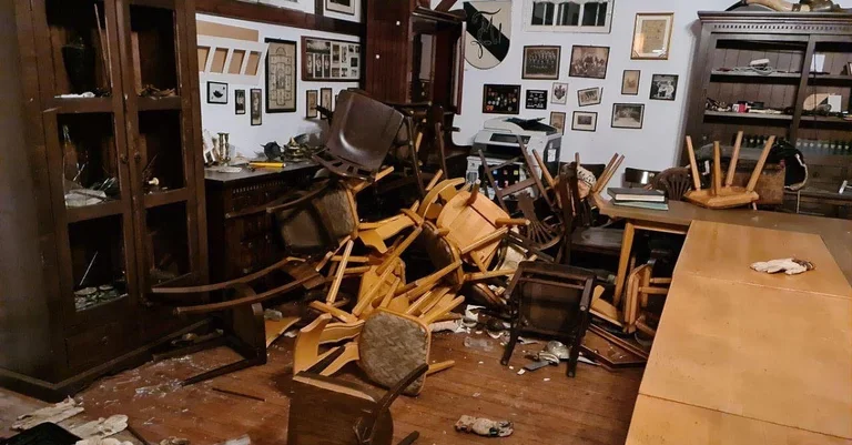 Vorschaubild: Unbekannte verwüsten Haus von Burschenschaft in Deggendorf