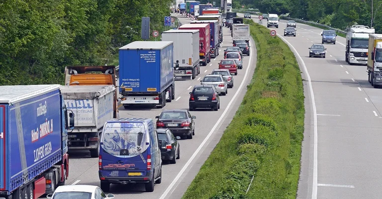 Vorschaubild: EU-Kommission plant Aus für Verbrennungsmotoren ab 2035