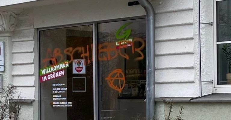 Vorschaubild: Linke Schmierereien in Linz: Diesmal traf es auch die Grünen