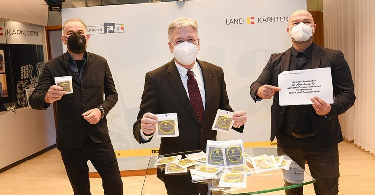 Vorschaubild: Gelbe Armbänder für Geimpfte: LH Kaiser erntet Shitstorm