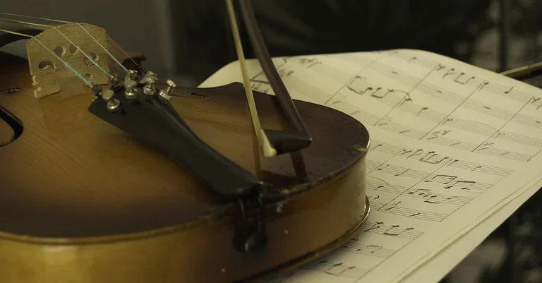 Vorschaubild: Klassik als „Rassismus“: Mitarbeiter der Elite-Uni Oxford will Notenblätter streichen