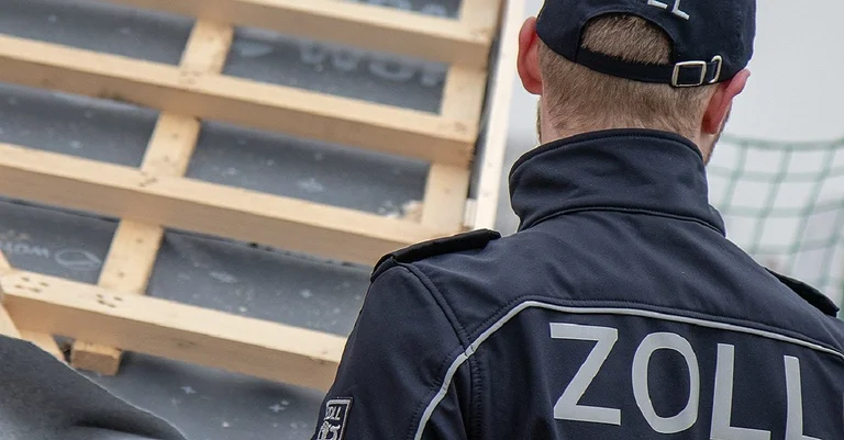 Vorschaubild: Razzia bei Schleuserring: Scheinehen für Asylwerber