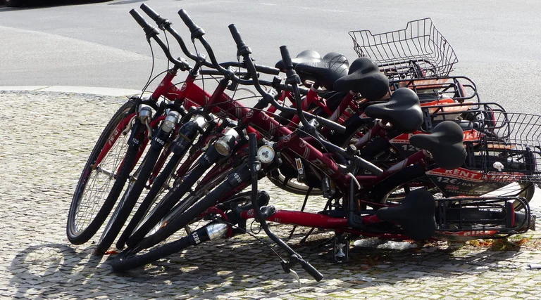 Vorschaubild: 12-Milliarden-Haftung: FPÖ wirft Regierung Verrat am Steuerzahler vor