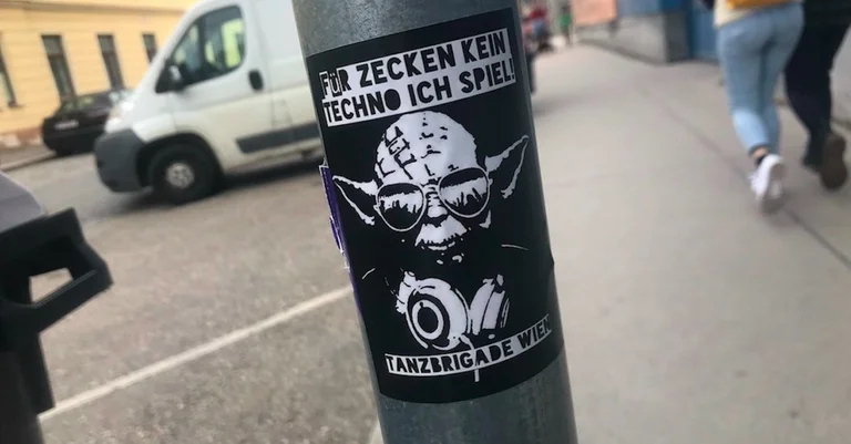 Vorschaubild: Frisch geklebt: Tanz mit Yoda